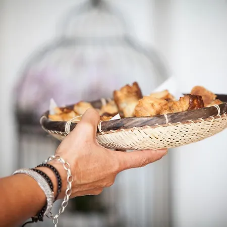 Гостевой дом La Commanderie Косоне